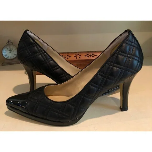 Women's Adrienne Vittadini Shoes Jantine Black Quilted Leather Heels Size 6M - Picture 5 of 12